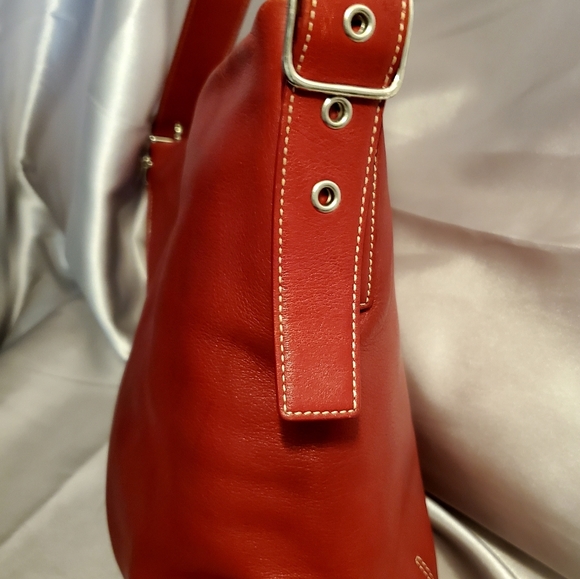 AUTHENTICATED Coach Handbag Vintage EUC with COA - Picture 8 of 13